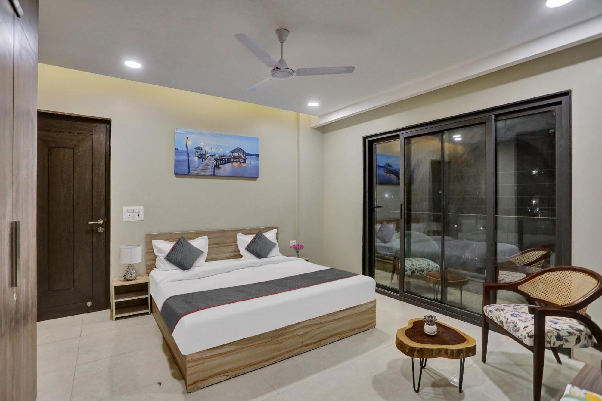 Townhouse Xanthe Hotel Noida Exterior photo